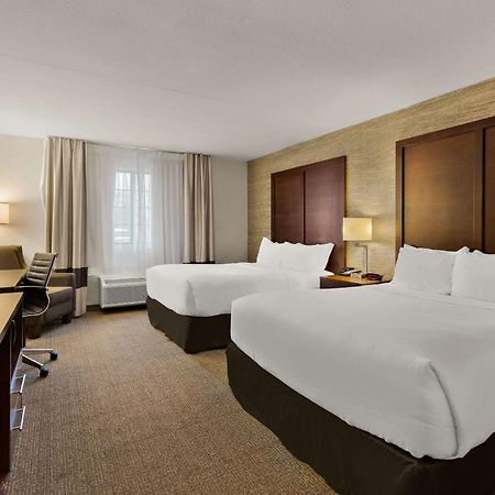 Comfort Inn Ludington Near Us-10 Екстериор снимка