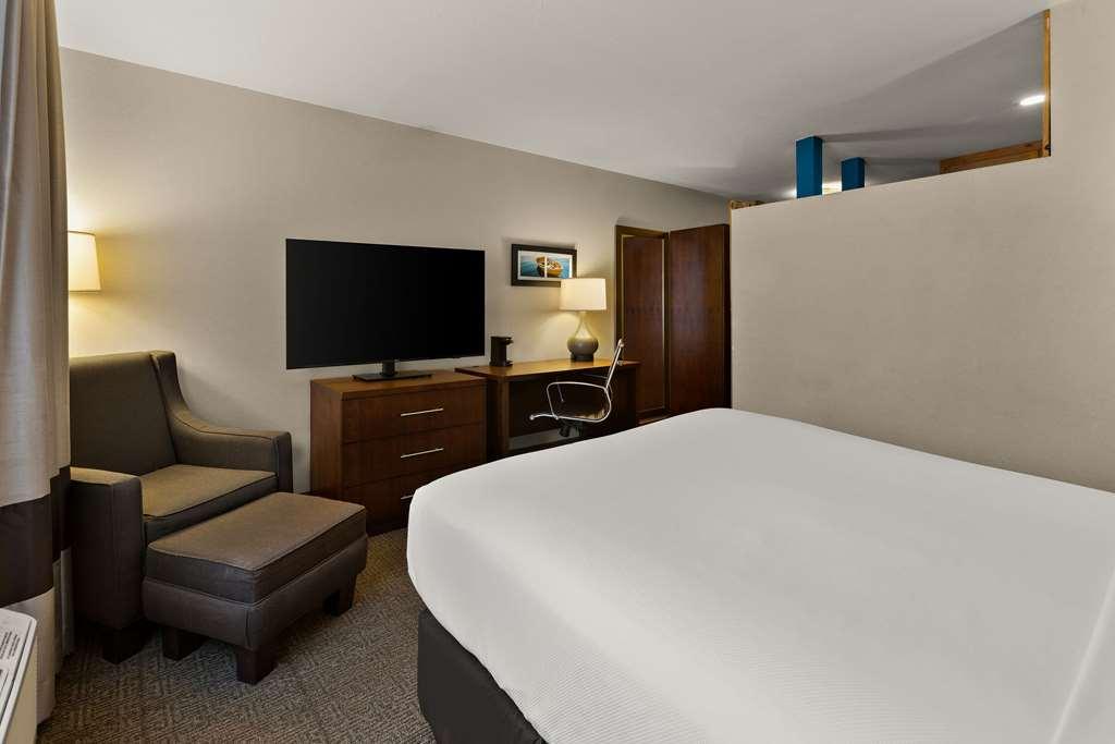 Comfort Inn Ludington Near Us-10 Стая снимка